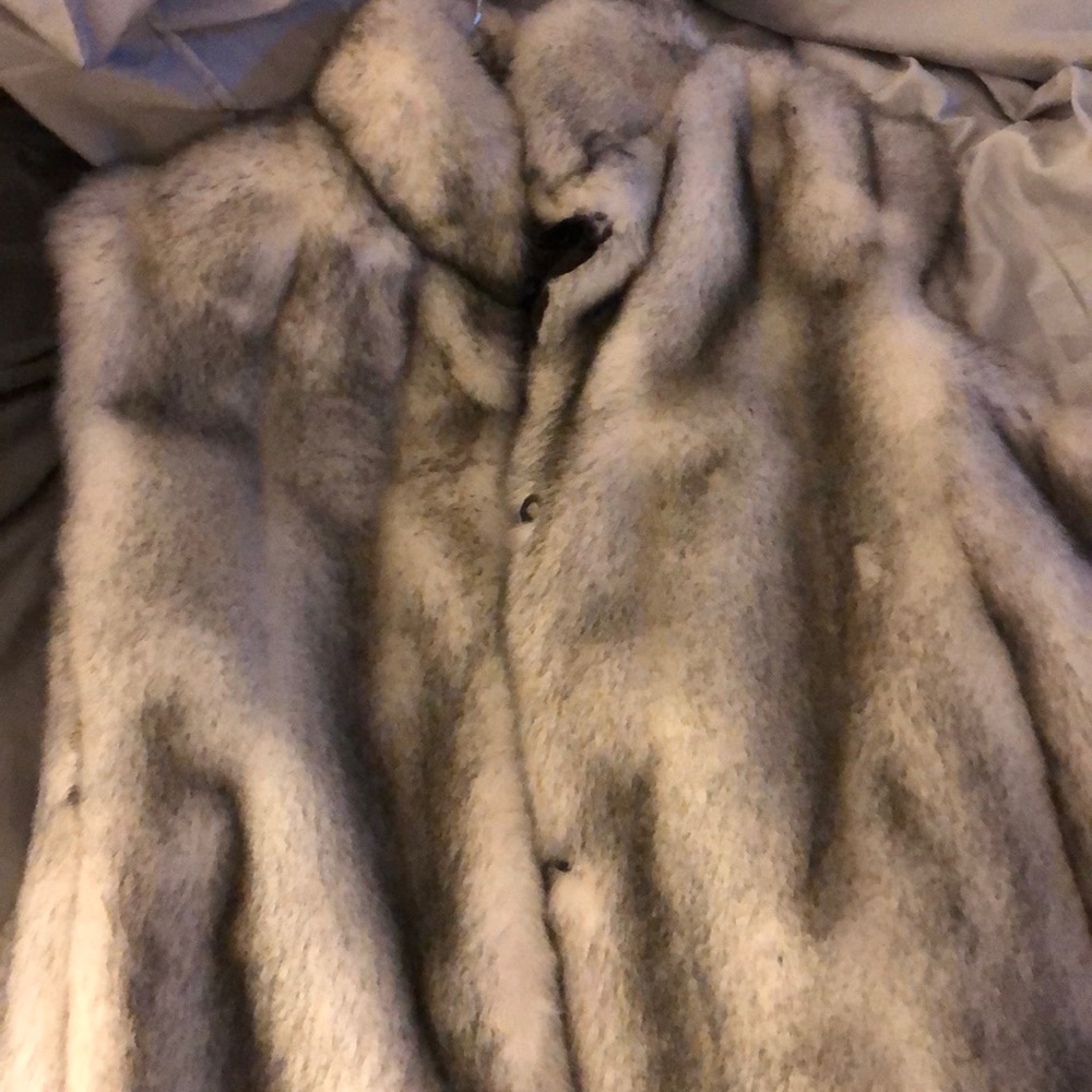 Fur vest